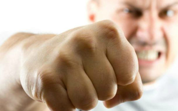 Ağdamda direktor “zavuç”u döydü