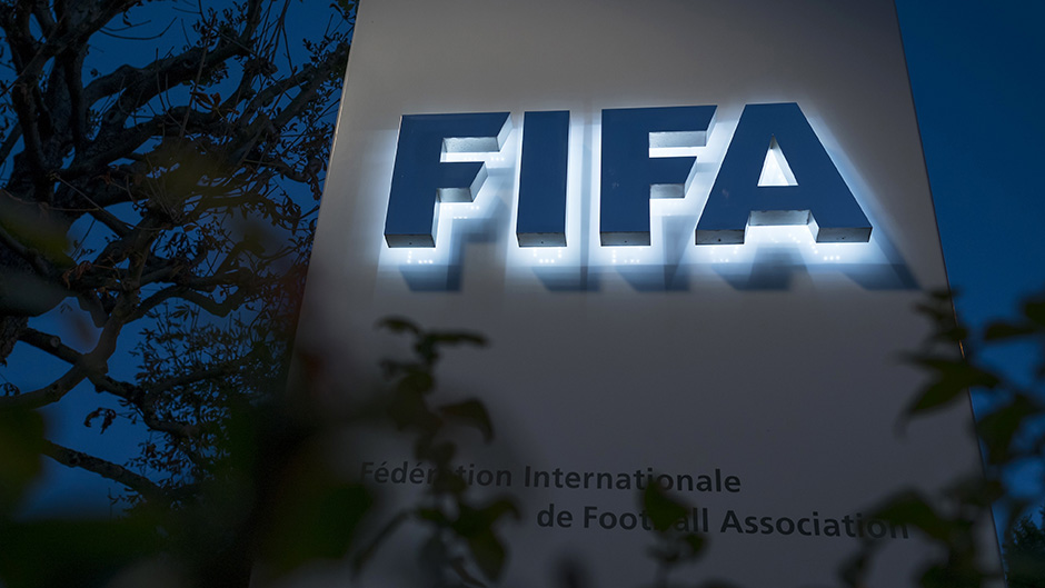 FİFA 11 ölkəni cərimələdi