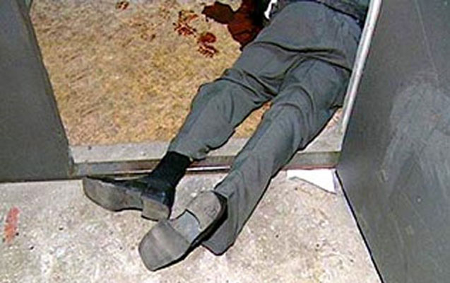 Azərbaycanlı gənc Rusiyadakı qadını ilə yaşayan kişini öldürüb