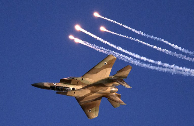 İsrail Qəza sektorunu bombaladı