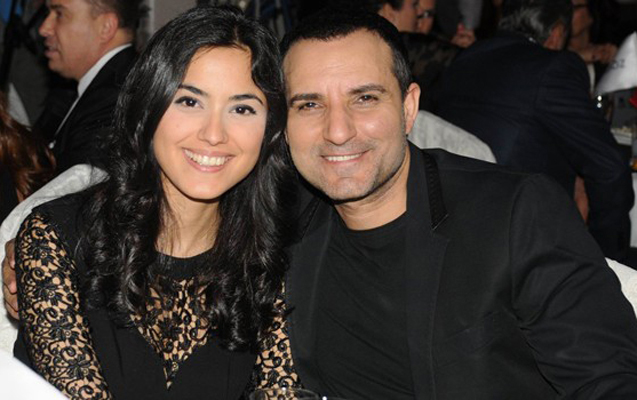 Rafet El Roman rəsmən boşandı