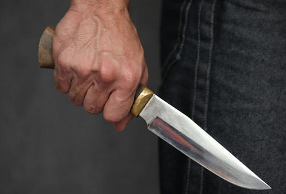 Bakıda 17 yaşlı oğlan atasını öldürdü