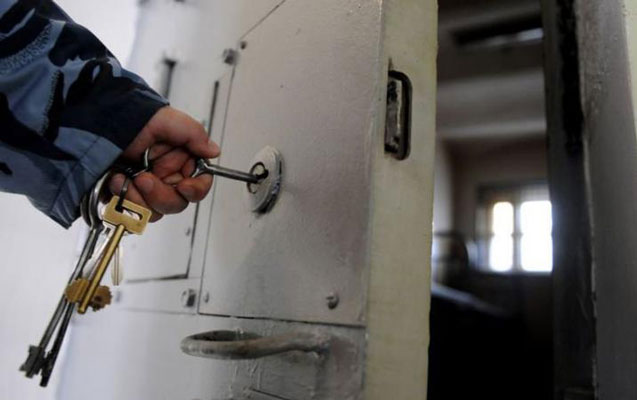 “MTN işi”nə görə tutulan nazirliyin eks-məsul şəxsləri - Azadlıqda