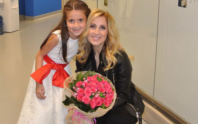 Prezidentin mükafatlandırdığı 10 yaşlı Fidan kimdir? - FOTOLAR + VİDEO