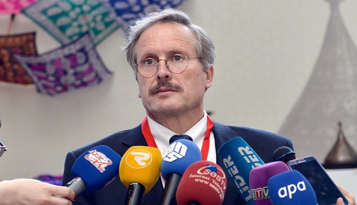 Səfir Kerrinin açıqlamasına görə hesabat verdi