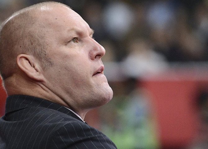 3 uşağı zorlayan baş məşqçi Azərbaycan millisindən qovulacaq?