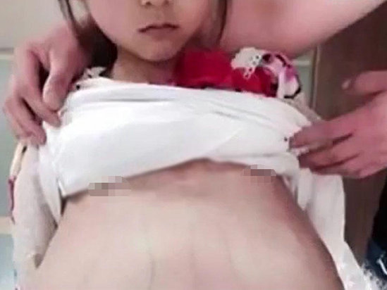 DƏHŞƏT: 12 yaşlı qız 40 yaşlı ərindən hamilədir - VİDEO