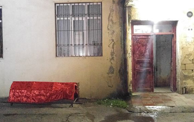 23 yaşlı gəncin dəhşətli intiharı