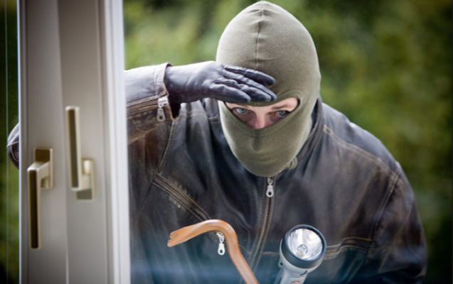 Bakıda əcnəbi yaşadığı evdə qarət edildi