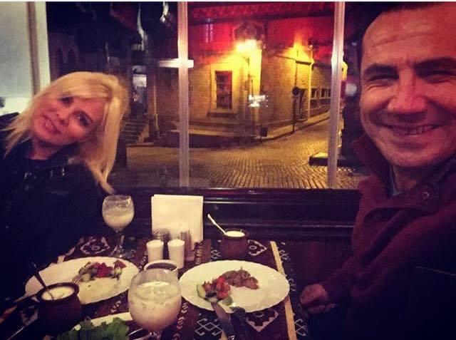 Ferhat Göçer sevgilisi ilə Bakıda - Foto-Video