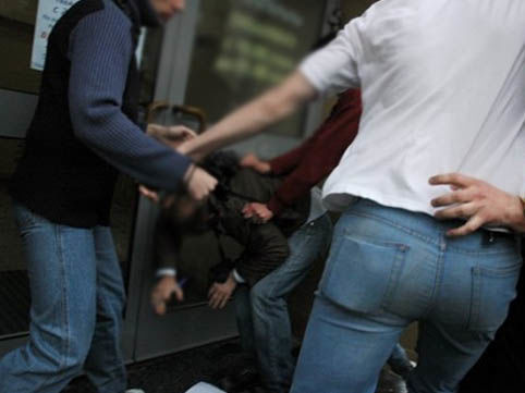 Bakı metrosunda homoseksuallara hücum