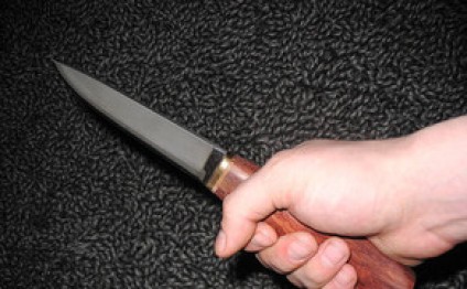 Bakıda 20 yaşlı oğlan 32 yaşlı kişini bıçaqlayıb