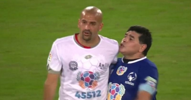 Roma Papasının tədbirində qalmaqal - VİDEO