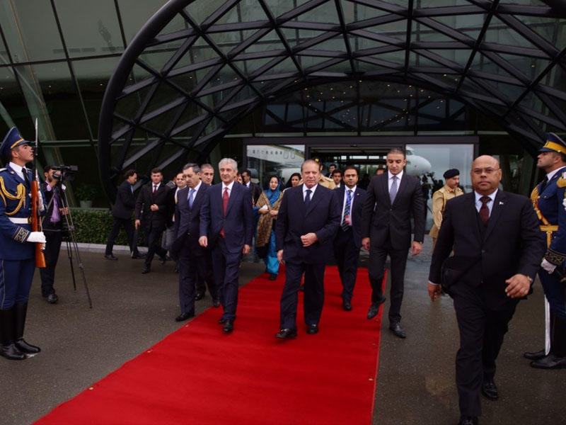 Nəvaz Şərifin Azərbaycana səfəri başa çatdı