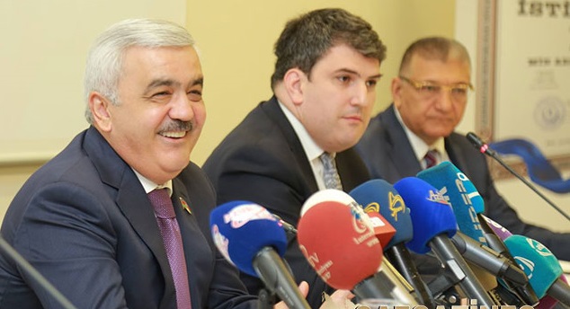 “203 milyonluq sifariş gəlib” - Rövnəq Abdullayev