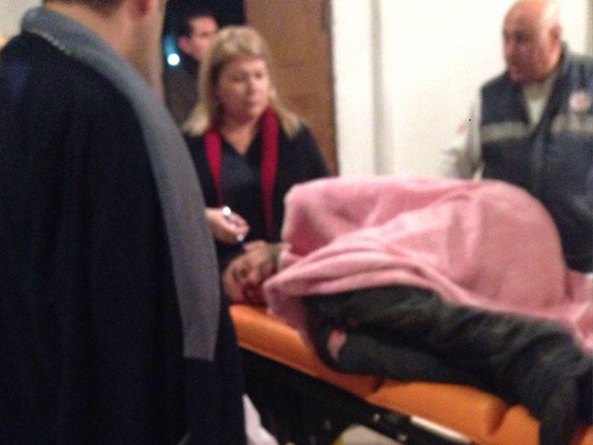 Bakıda küçədə huşsuz, çılpaq kişi tapılıb - FOTOLAR