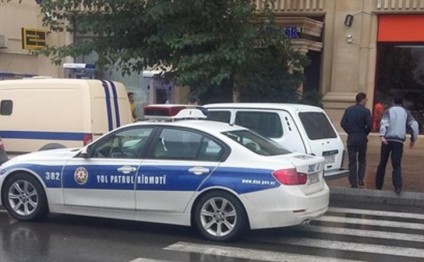 Yol polisindən qıcıq doğuran hərəkət - FOTOLAR