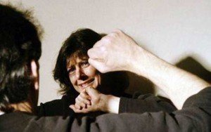 Bakı məktəbində BİABIRÇILIQ! Şagir müəllimənin ağız-burnunu partlatdı