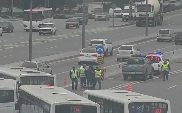 Sürücülərin nəzərinə — Daha bir prospekt qismən bağlandı