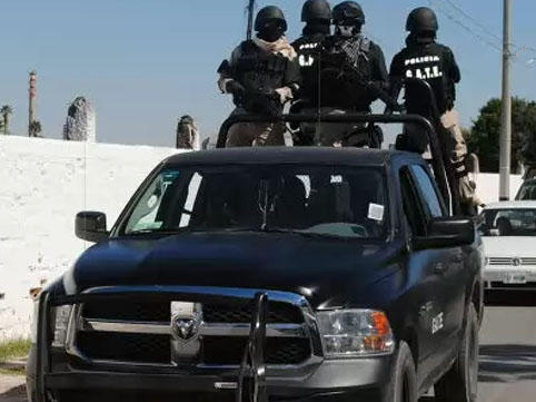 Cinayətkar qrup bir qəsəbəni talan etdi