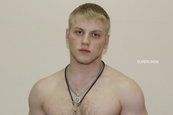 Rusiyada qaydasız döyüşçü ermənini ölümcül döyüb