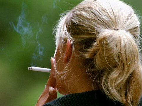 Daha qadınlara siqaret satmayacaqlar