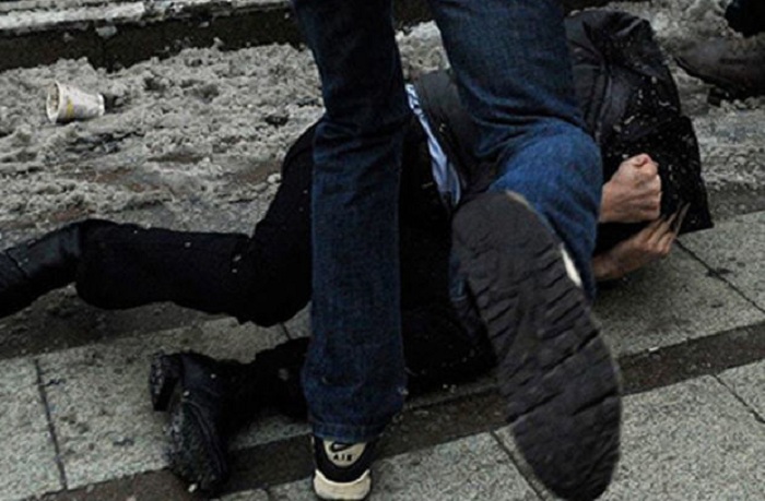 Bakının mərkəzində kütləvi dava: Yaralılar var