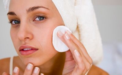 Dərini təmizləyir, rəngi yaxşılaşdırır - Kömür maskası