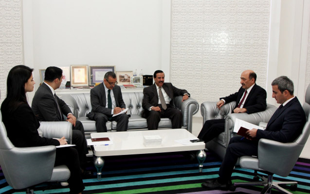 Əbülfəs Qarayev səfirlə görüşdü - Fotolar