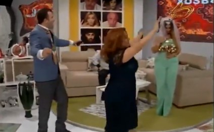 Qalmaqallı veriliş bağlandı - VİDEO