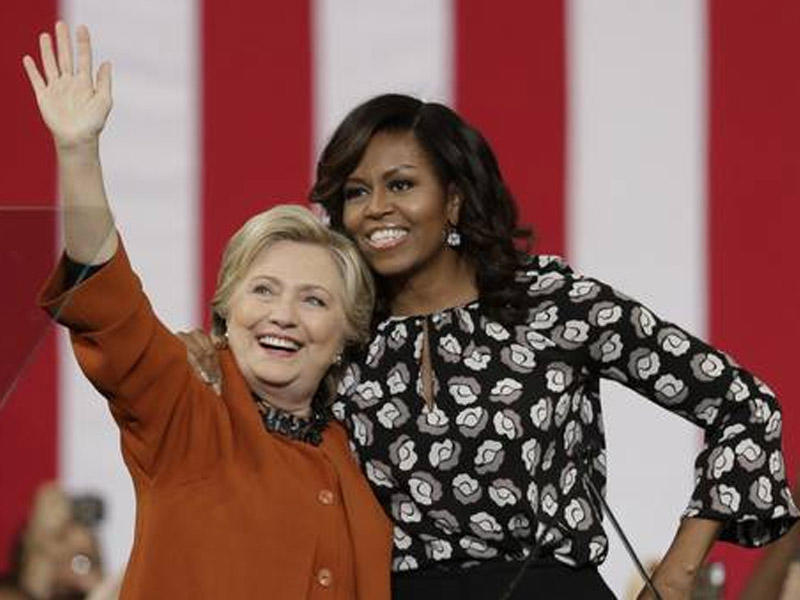Mişel Obama Klintona oynayaraq dəstək verdi - VİDEO
