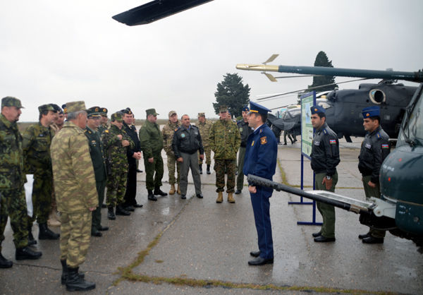 Azərbaycandakı xarici hərbi attaşelər Hərbi Hava Qüvvələrinin hərbi hissəsini ziyarət edib – FOTO