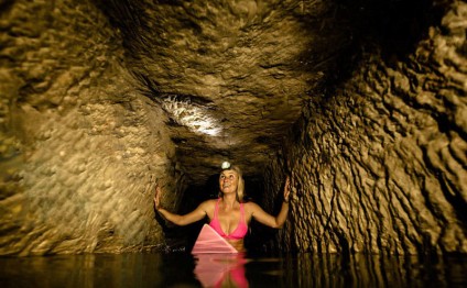 Ən böyük məzarlıqda üzdü - FOTOLAR