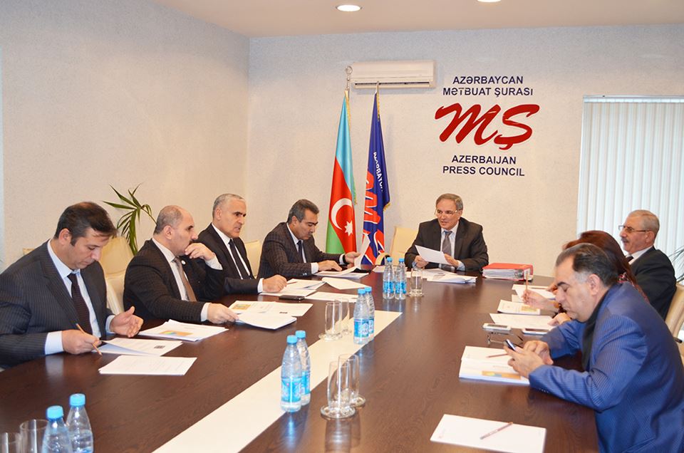 Mətbuat Şurasına yeni üzvlər qəbul olundu - 4 KİV-in adı «qara siyahı»ya salındı