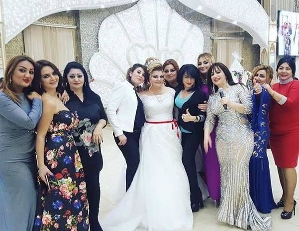 Azərbaycanlı müğənni Məhərrəmlikdə özünə toy etdi – FOTOLAR