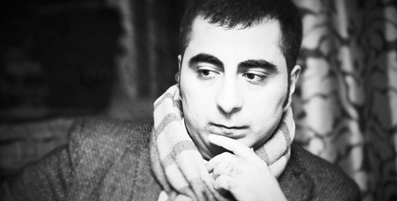 “Kitablaşma” - Rövşən Nəcəfov yazır