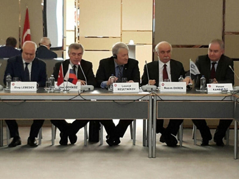 Rusiyalı ekspert: “Bizə Qərbə baş əyməyən Türkiyə lazımdır”