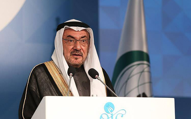 Zarafat etdi, vəzifəsindən oldu