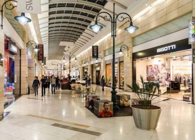 Bakıda məşhur ticarət mərkəzi bağlandı