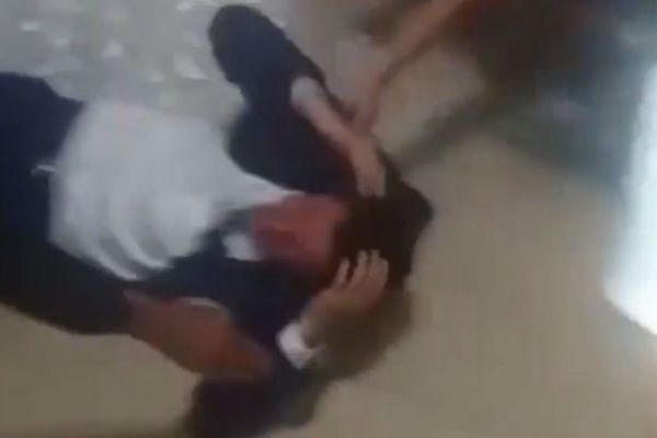 Bəyin dostları onu toy günü bədbəxt etdilər - Atıb, tutmadılar - VİDEO