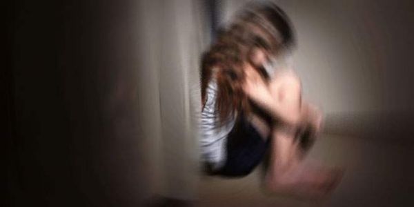 Onlar 14 yaşlı əlil qıza təcavüz etdilər - Hamilə qaldı və... - FOTOLAR