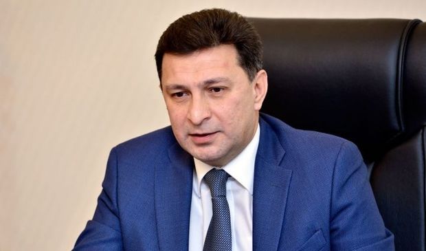 Gəray Gəraybəyli: Dekanlıq tələbələrə hədə-qorxu gəlib