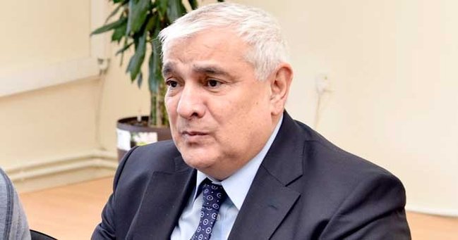 Kamal Abdullaya ağır itki