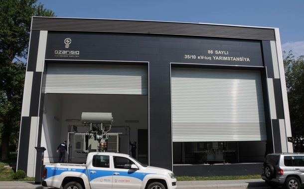 “Azərişıq”ın sürücüsü qırmızı işığı saymır — VİDEO