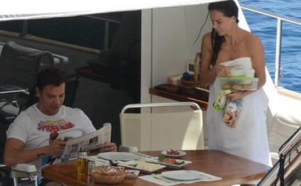 Müğənni sevgilisi ilə son gecəsini belə keçirdi - Fotolar