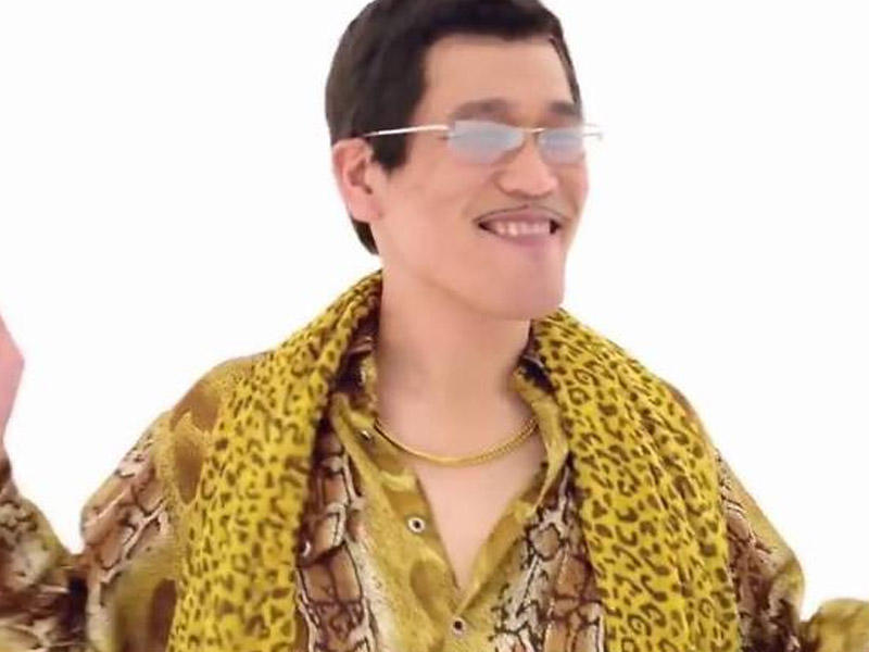 45 saniyəlik mahnı rekord vurur - VİDEO