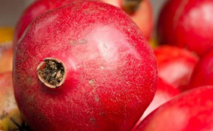 Nar qabıqlarını qurudun, üyüdün və...