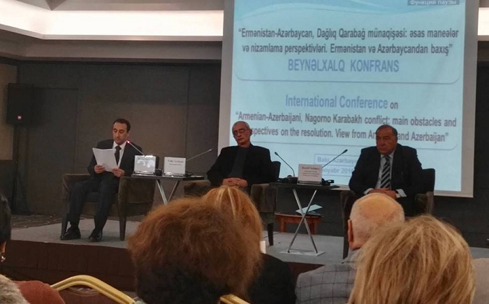 Vahe Avetyan Bakıda konfransda - FOTOLAR