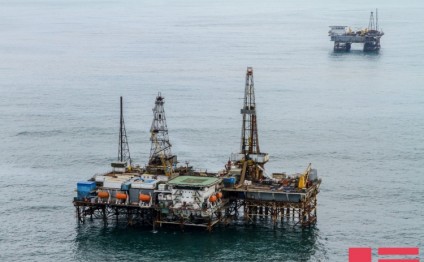 Xəzərdə neftçi itkin düşüb