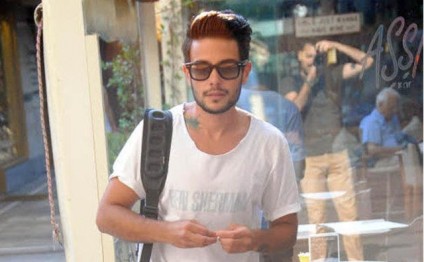 Cinsini dəyişdikdən sonra ilk dəfə filmə çəkilir